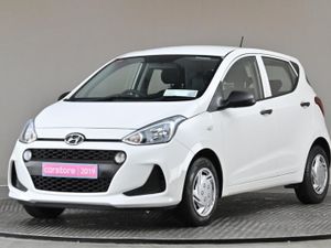 Hyundai i10 1.0 Classic Auto  2tone Interior - Image 3