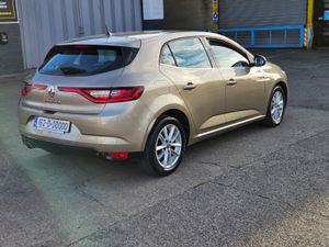 Renault Megane 1.5 dCi  Automatic - Image 3