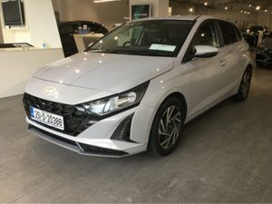 Hyundai i20 DELUXE PLUS AUTOMATIC - Image 4