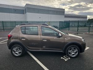 Dacia Sandero 1.5 DCI, SIGNATURE MODEL, FINANCE, G - Image 4