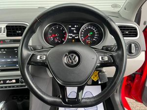 Volkswagen Polo BEATS EDITION 1.2 TSI // APPLE CAR - Image 4