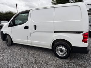 🔵 Nissan NV200 1.6 AUTOMATIC LOW KM - Image 3