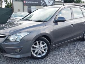 🔵 Hyundai i30 1.6 CRDi 90BHP AA Approved - Image 2