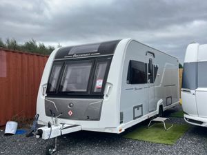 Buccaneer Cutter 4 Berth Fixed Island Bed Caravan - Image 2