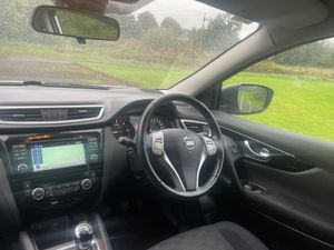 Nissan Qashqai 2014, low milage , belt done - Image 4