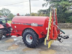 2009 HiSpec 2300 Gal Tanker , 2021 Mastek 7.5m D/B - Image 3