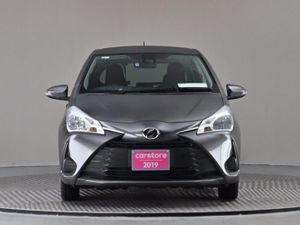 Toyota Vitz 1.0 Vvt-i Auto  reverse Camera - Image 2