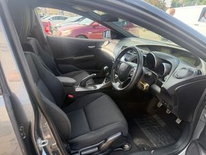 Honda Civic 2016 - Image 4