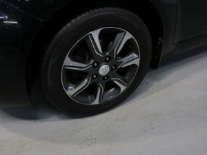 Hyundai ix20 Deluxe 1.4l Petrol Hatchback - Image 2
