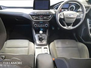 Ford Focus 1.0t Ecoboost Hybrid 125PS Titanium - Image 2