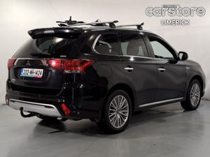 Mitsubishi Outlander 2.4l Plug-in EV Instyle 5 Se - Image 3