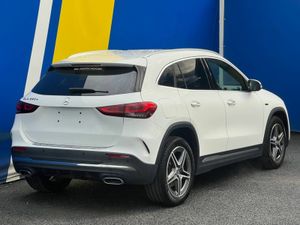 Mercedes-Benz GLA GLA250e PREMIUM 1.3 HYBRID ** HI - Image 4