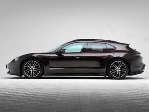 Porsche Taycan SPORT TURISMO *PAN ROOF* - Image 4