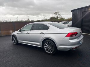 Volkswagen Passat 2020 R-Line 2.0Tdi Manual - Image 3
