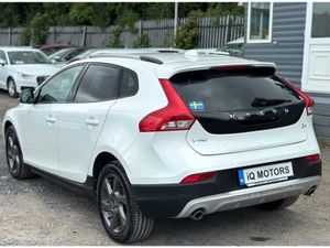 Volvo V40 D4 2.0L DIESEL AUTOMATIC(2293) - Image 4
