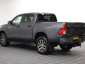 Toyota HiLux D-4d Invincible X - Image 4