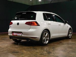 Volkswagen Golf GTI 2.0L DSG AUTOMATIC - REVERSE C - Image 3