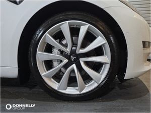 Tesla Model 3 Saloon Long Range - Image 4