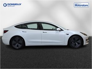 Tesla Model 3 Saloon Standard Plus - Image 3