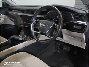 Audi E-tron Estate Technik - Image 4