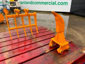 MINI DIGGER  RAKE / RIPPER TOOTH.....30mm PINS. - Image 4