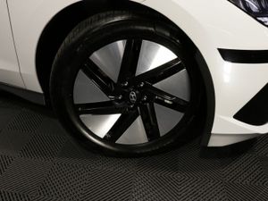 Hyundai Ioniq 6 Signature EX Demo 77 kWh EV Saloon - Image 3