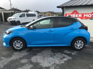2023 TOYOTA YARIS PETROL 5 DOOR BLUE AUTOMATIC - Image 3