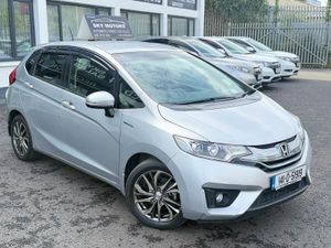 2014 Honda Jazz/Fit 1.5 Hybrid,Auto ,31K KM only - Image 3