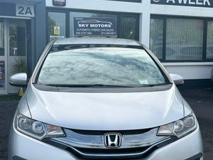 2014 Honda Fit 1.5 Hybrid,Auto ,Low Miles 31K KM - Image 2