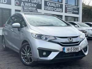 2014 Honda Fit 1.5 Hybrid,Auto ,Low Miles 31K KM - Image 4
