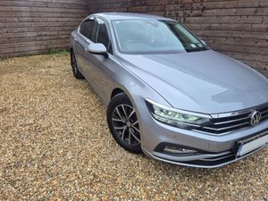 Volkswagen Passat 2020 - Image 3