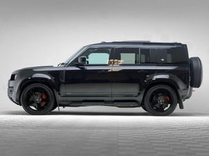 Land Rover Defender X P400E FLAGSHIP MODEL - Image 4
