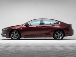 Opel Insignia GRAND SPORT SRI 1.6 136HP - Image 4