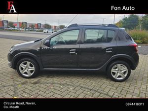 Dacia Sandero Stepway 1.5 DIESEL LAUREATE DCI MODE - Image 4