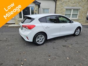 2021 Ford Focus 1.5 TDI ZETEC - LOW MILEAGE - Image 3