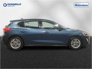 Ford Focus Diesel Hatchback Titanium - Image 4