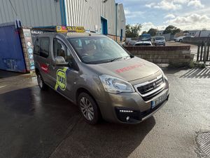 2018 Peugeot Partner Tepee READY TAXI 9/26 - Image 3