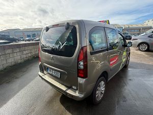 2018 Peugeot Partner Tepee READY TAXI 9/26 - Image 4