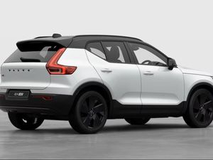 Volvo EX40 Ultra Black Edition  1.9  Apr   125 P/ - Image 3
