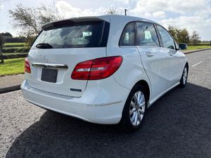 2014 MERCEDES B CLASS 1.6 PETROL AUTOMATIC - Image 4