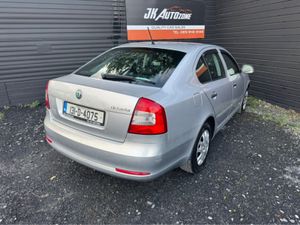 Skoda Octavia ACTIVE 1.2 TSI 105HP DSG 4 4DR AUTO - Image 4