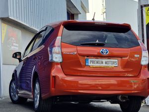 Toyota Prius Alpha Half leather AA Approved - Image 3