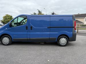 LWB OPEL VIVARO 6 SPEED MANUAL WITH CVRT - Image 4