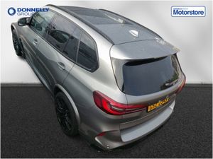 BMW X5 M Estate M Competition - Image 2