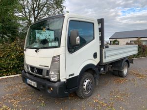 Nissan cabstar Dropside twin wheel 2.5Td - Image 2