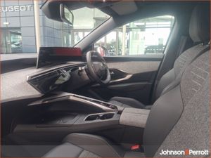 Peugeot 5008 1.2 Hybrid 136bhp E-dcs6 Allure - Image 4