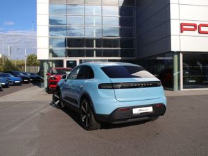 Porsche Macan Electric - Image 2