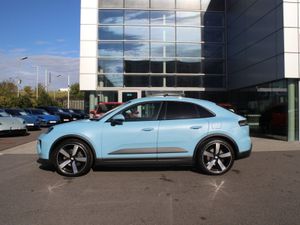 Porsche Macan Electric - Image 3