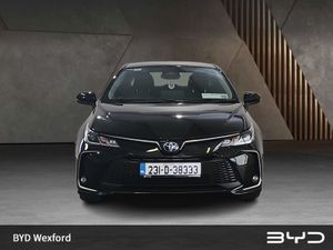 Toyota Corolla 1.8 Hybrid Luna Saloon - Image 3