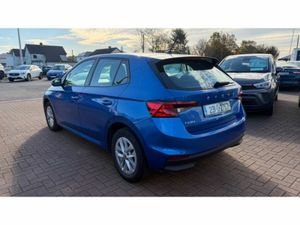 Skoda Fabia AMB 1.0mpi 65HP 5DR - Image 3